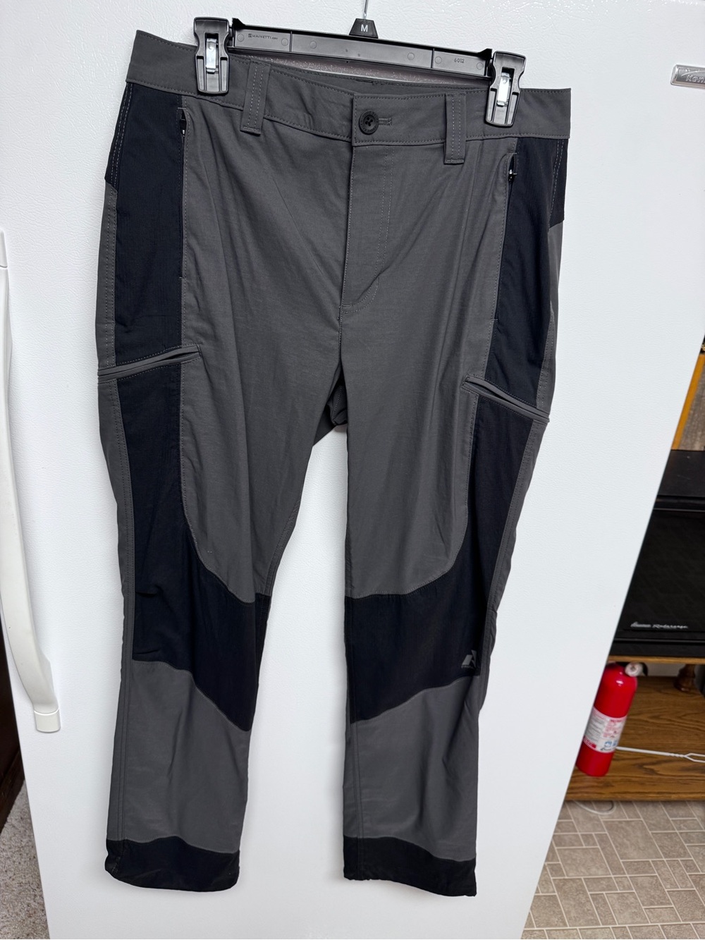 Eddie Bauer Women's First Ascent Guide Pro Black & Grey Hiking Pant